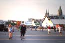 030804wiesnaufbau_q07lauf