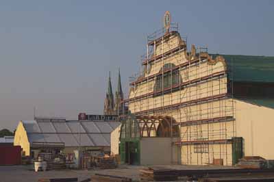 030811wiesnaufbau_q14