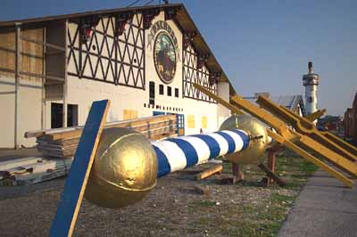 030811wiesnaufbau_q15