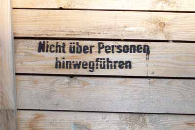 030817wiesnaufbau_mlm_q02