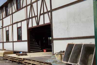 030820wiesnaufbau_q21wein
