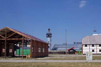 030823wiesnaufbau_q05persp