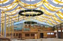 030903wiesnaufbau_q14vroni