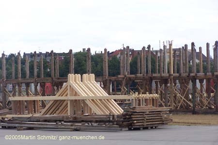 050708wiesnaufbau05