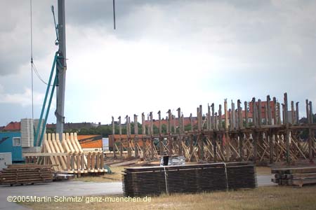 050708wiesnaufbau06