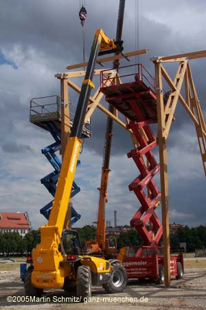 050708wiesnaufbau21