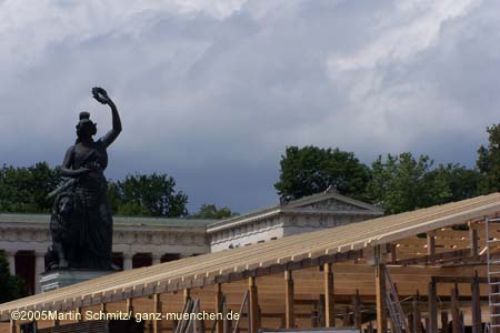 050722wiesn_kaefer02