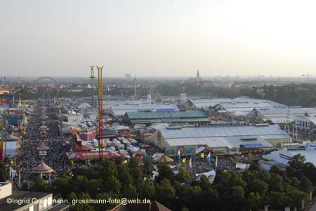 060924wiesn_paulskirche05