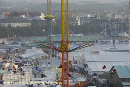 060924wiesn_paulskirche11