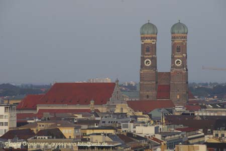 060924wiesn_paulskirche14