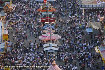 060924wiesn_paulskirche22