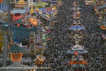 060924wiesn_paulskirche47
