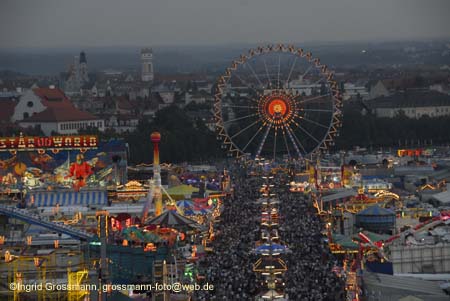 060924wiesn_paulskirche51