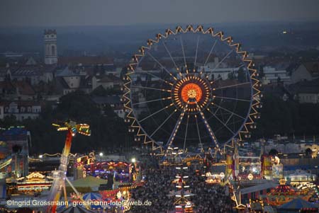 060924wiesn_paulskirche69
