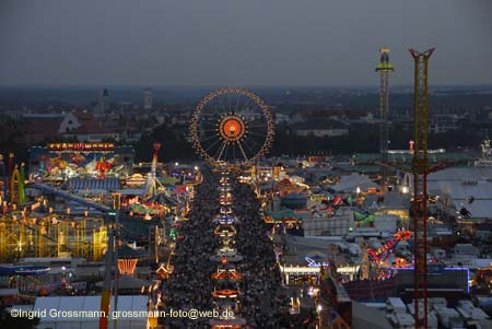 060924wiesn_paulskirche70