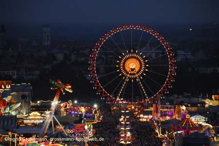 060924wiesn_paulskirche76