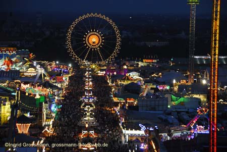 060924wiesn_paulskirche79