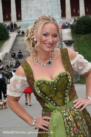 060918sixt_damenwiesn26