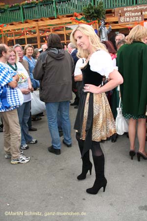 060918sixt_damenwiesn63