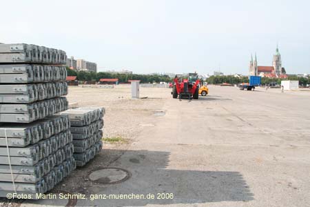 060712wiesnaufbau018