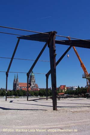060717wiesnaufbau_mlm06