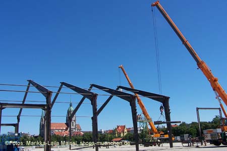 060717wiesnaufbau_mlm11