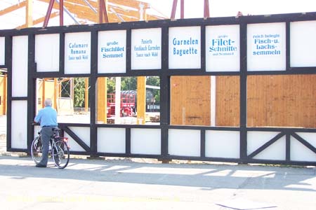 060727wiesnaufbau_mlm21