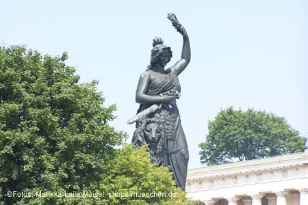 060727wiesnaufbau_mlm62