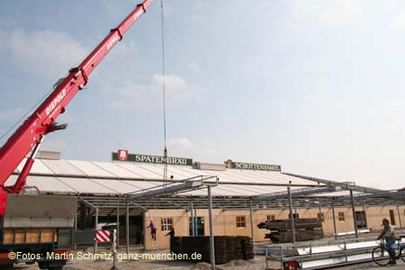 060805wiesnaufbau013