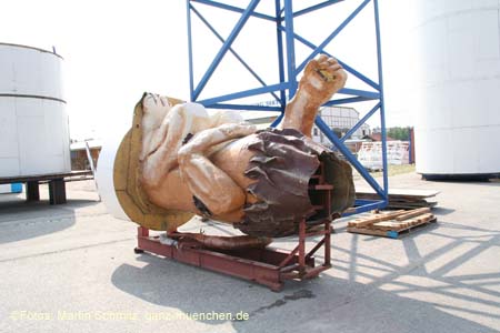 060805wiesnaufbau039