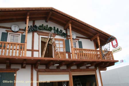 060829wiesnaufbau_ms42