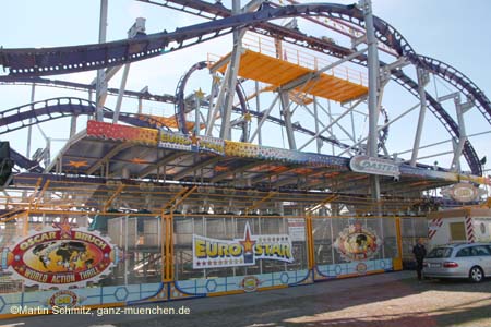 060910aufbau_wiesn06