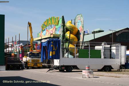 060910aufbau_wiesn16