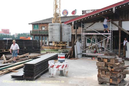060808wiesnaufbau05