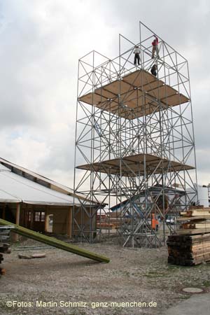 060808wiesnaufbau06