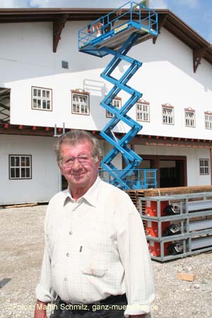 060808wiesnaufbau32