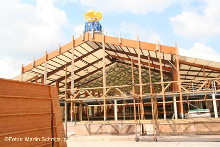 060808wiesnaufbau40