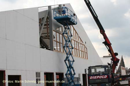 060808wiesnaufbau52