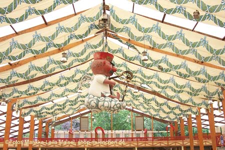 060816mlm_wiesnaufbau020