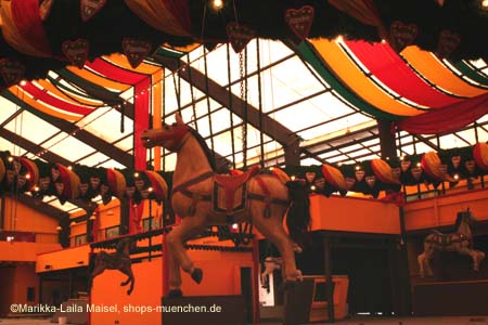 060823wiesnaufbau_mlm027