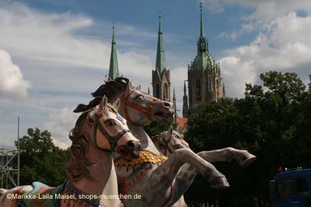 060823wiesnaufbau_mlm029