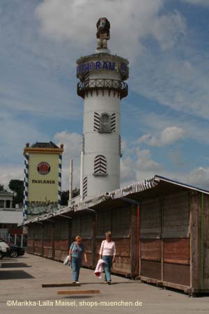 060823wiesnaufbau_mlm101