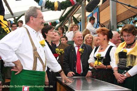 060916wiesn_anstich010