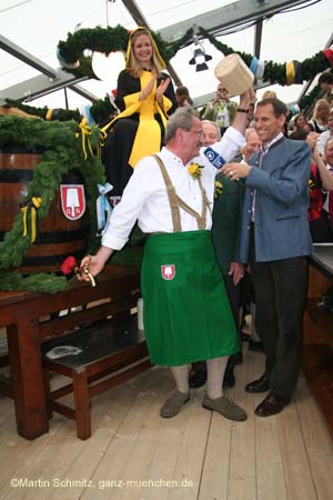 060916wiesn_anstich031