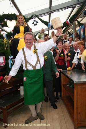 060916wiesn_anstich038