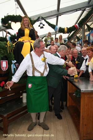 060916wiesn_anstich039