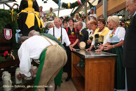 060916wiesn_anstich041