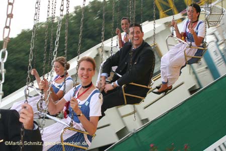 060925lufthansa_wiesn14