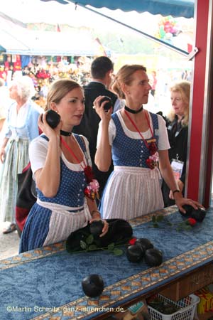 060925lufthansa_wiesn62