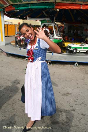 060925lufthansa_wiesn87